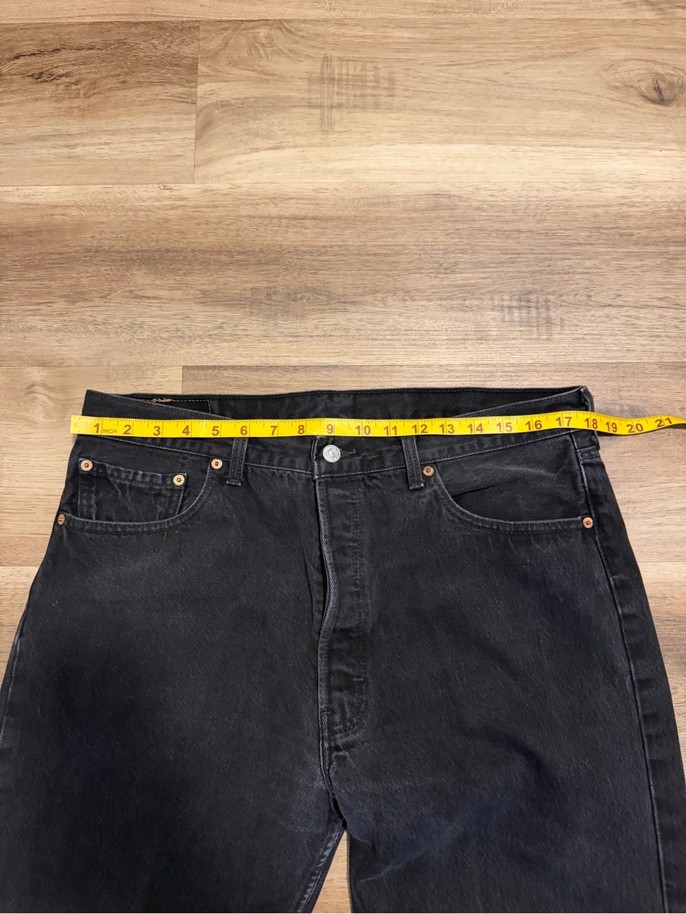 VTG Levi's 501 Button Fly Black Denim Jeans 36x30 tag 38x30 1999 Canada Made - Picture 10 of 15